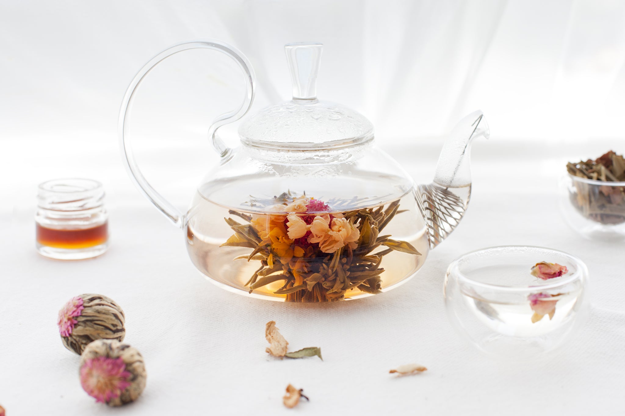 Ri Yue Sheng Hui Blooming Tea